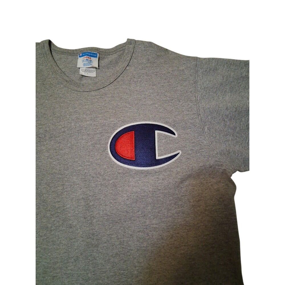 Y2K Champion Men's Short Sleeve T-Shirt, Size Large Graphic Embroidered Logo Tee